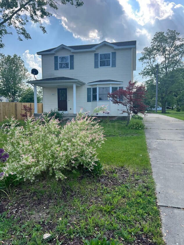 Foto principal - 415 S Evans St