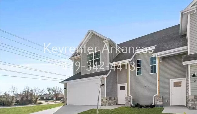 Building Photo - 3003 SW Garrison Ln