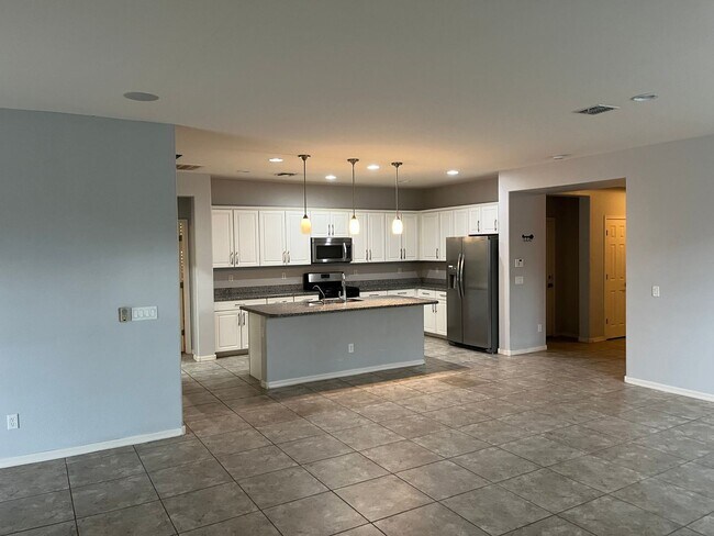 Foto del edificio - 15728 N 182nd Ln