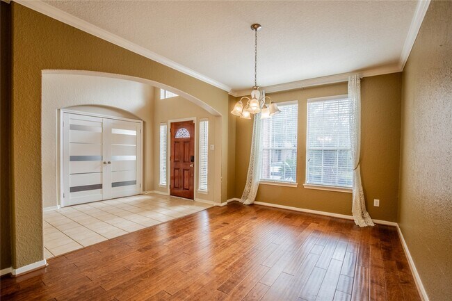 Building Photo - 158 Prairie Dawn Cir