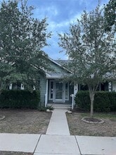 Building Photo - 5383 Hartson