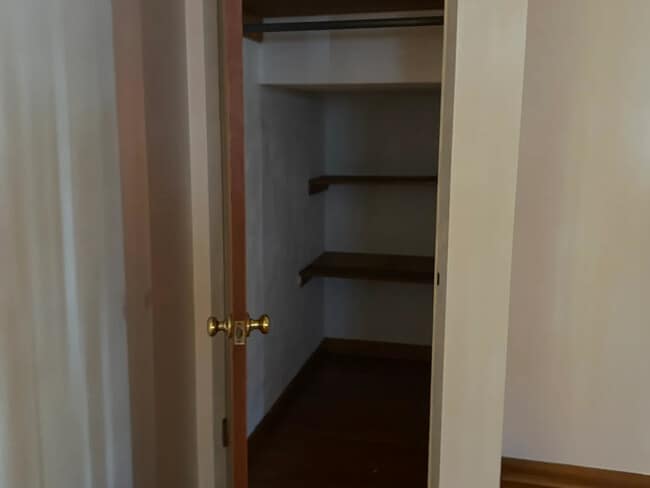 Building Photo - 4914 Lansdowne Ave