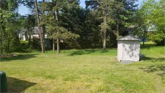 Building Photo - 3903 Pineneedle Dr