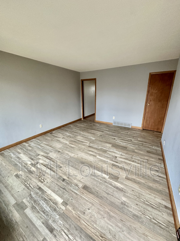 Building Photo - 8211 Sprint Ct