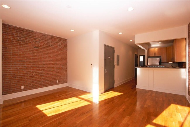 Building Photo - 477 Bergen Street