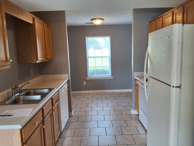 Building Photo - 188 POINTER'S COURT