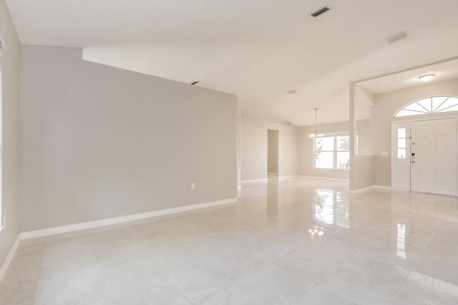 Building Photo - 1523 Golden Poppy Ct