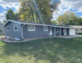 Building Photo - 575 Juniper St