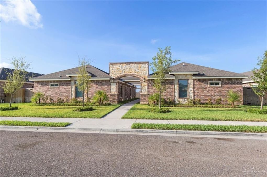 Exterior - 2511 E Franklin Ave
