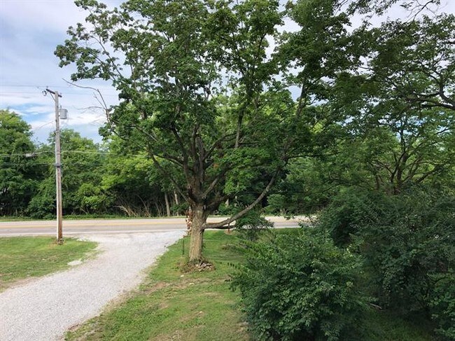 Foto del edificio - 6451 Riverside Dr