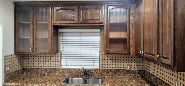 Building Photo - 6459 San Luis St