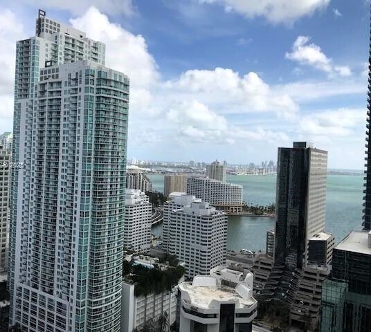 Foto del edificio - 1050 Brickell Ave