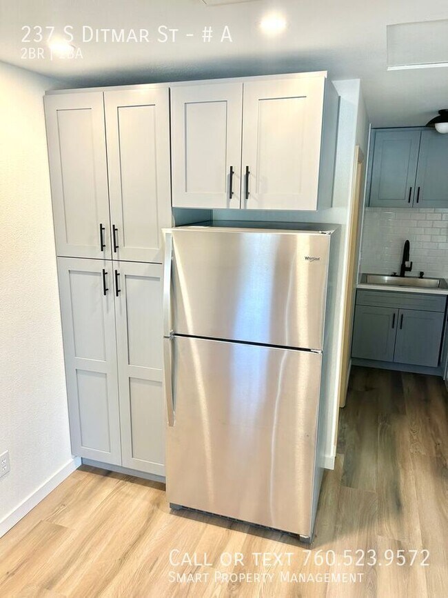 Foto del edificio - 237 S Ditmar St