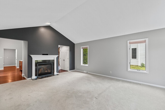 Building Photo - 159 Evergreen Blvd