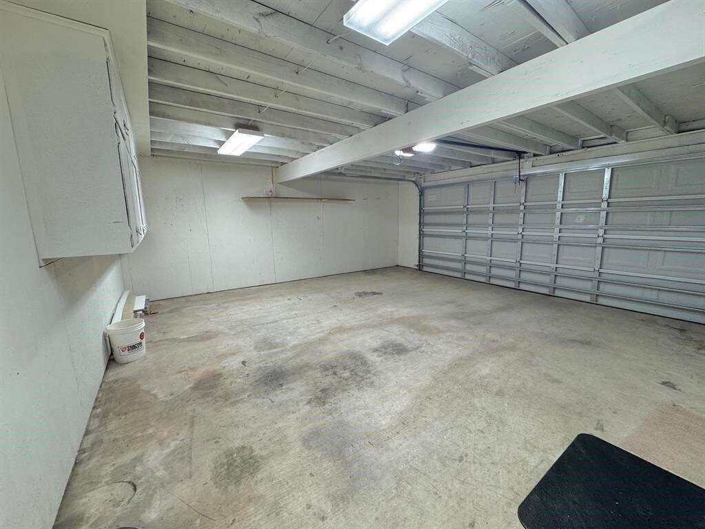 Building Photo - 495 Yorktown Ln