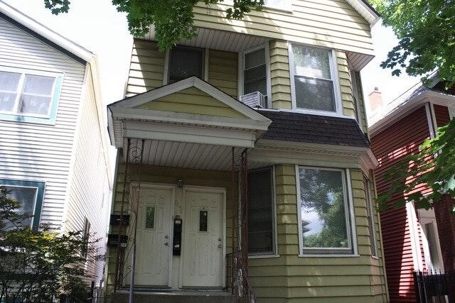 Foto principal - 2146 W Fletcher St