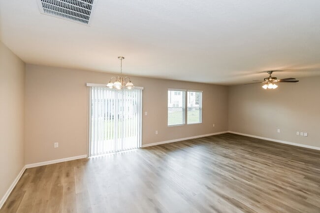 Building Photo - 9114 Mendocino Ct