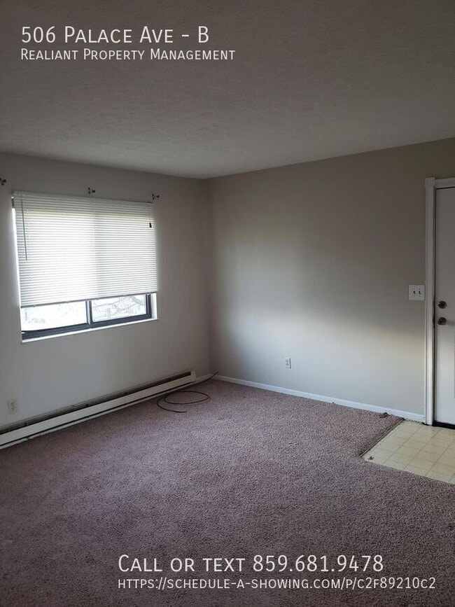 Building Photo - 506 Palace Ave