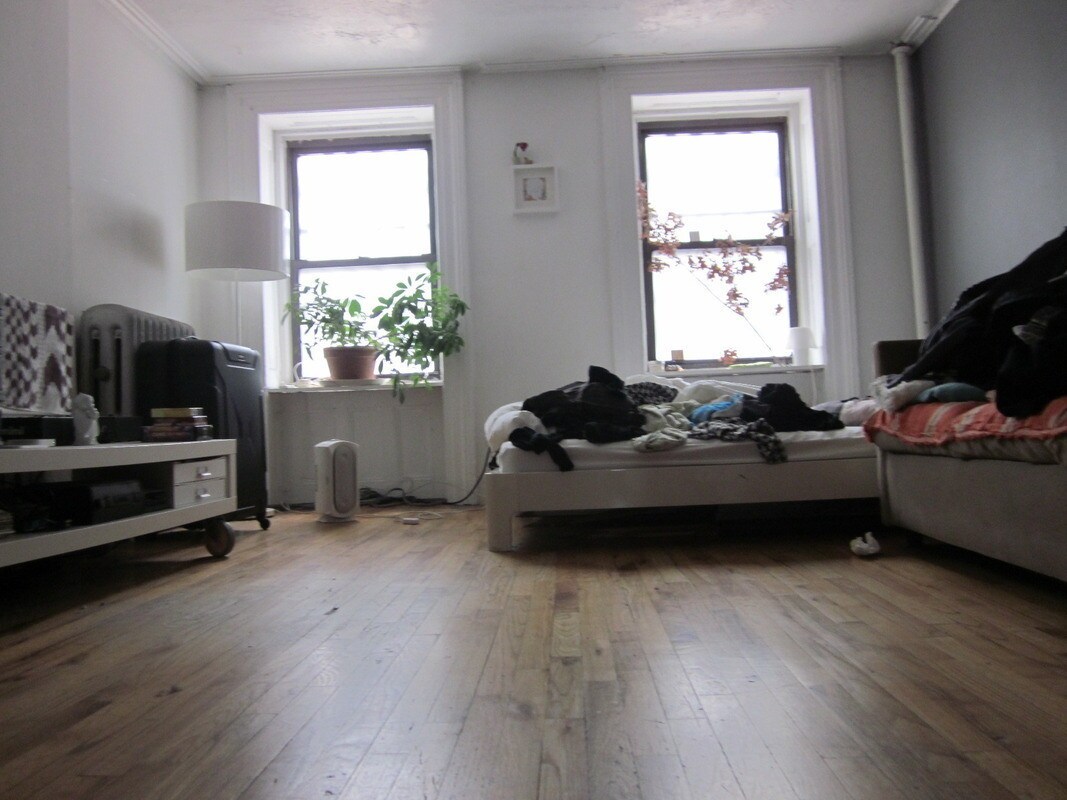 Primary Photo - 279 S 5th St