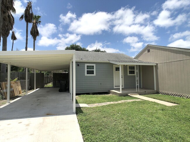 Foto del edificio - 2409 Crews St