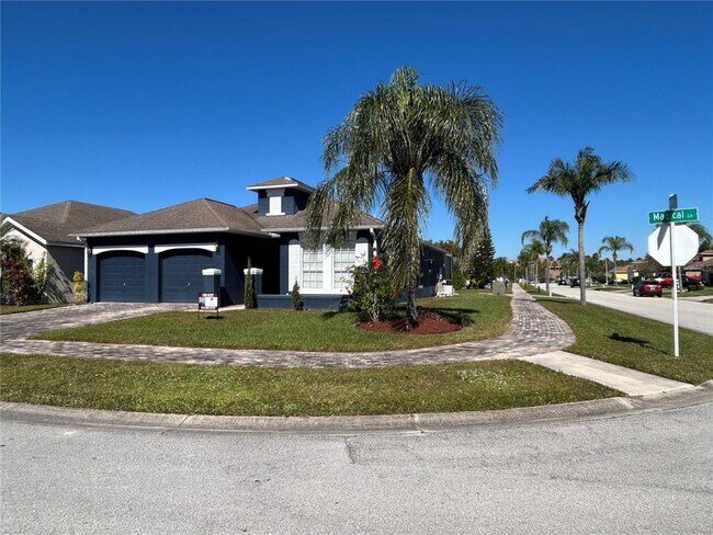 Foto del edificio - 1925 Magical Ln