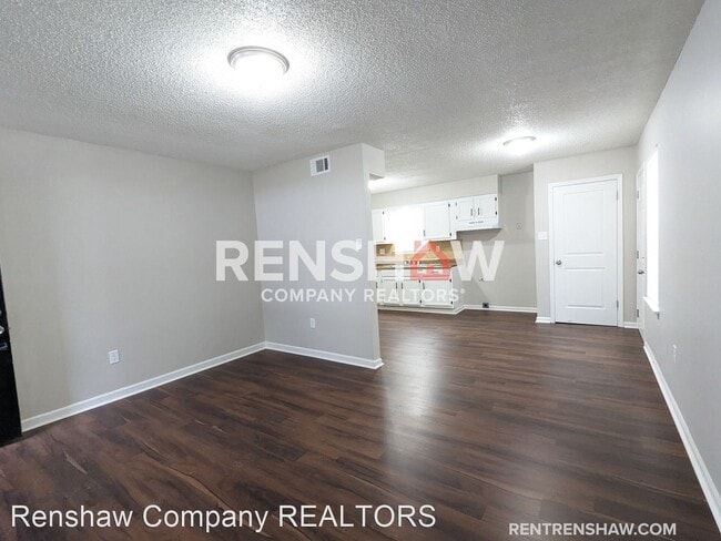 Building Photo - 3 br, 1 bath House - 3792 Walsingham Dr