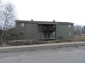 Building Photo - 4 Hoffman Dr