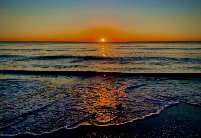 Foto del edificio - 6177 Sun Blvd