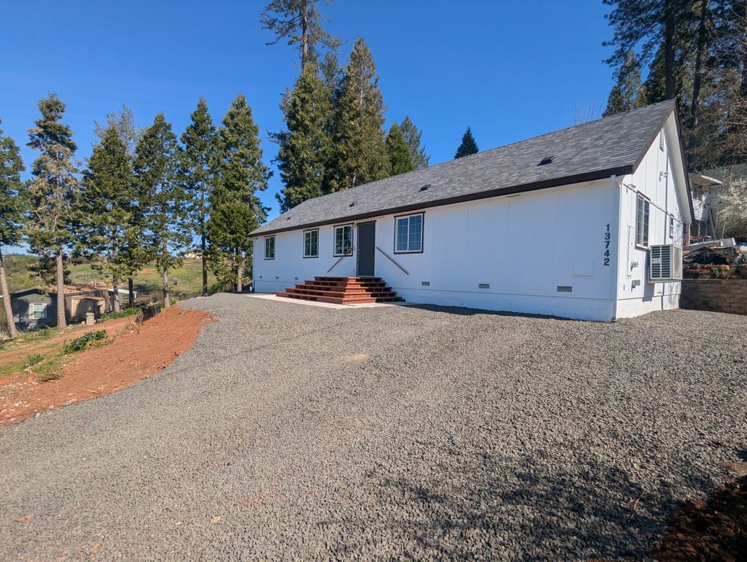Foto principal - 13742 Blair Ln