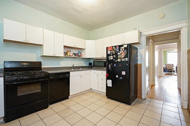 Foto del edificio - 6327 N Glenwood Ave