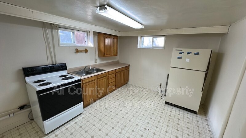 Primary Photo - 310 S 12th St