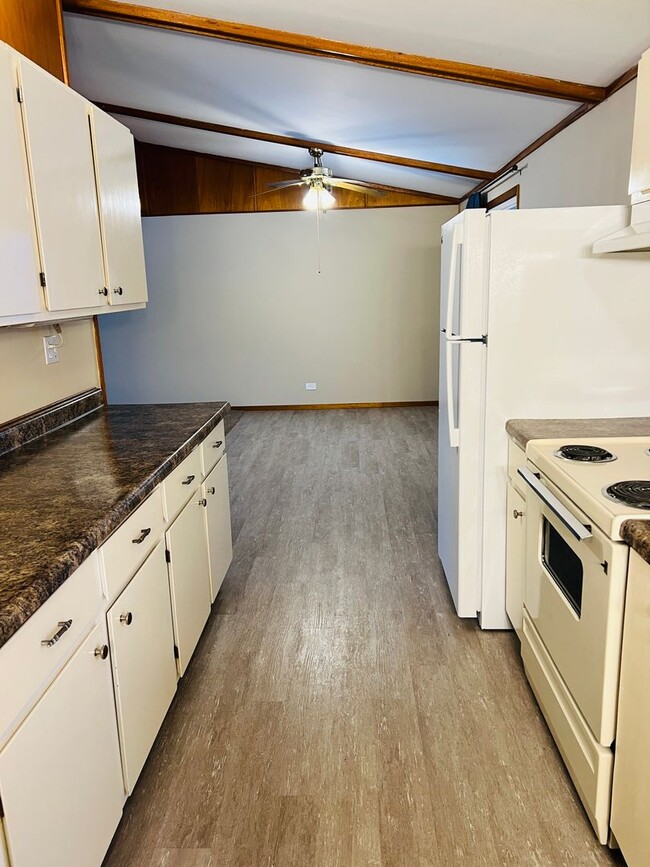 Building Photo - Single Family Home in Rib Mountain!