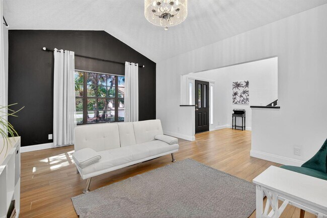 Building Photo - 2606 Monaco Ter