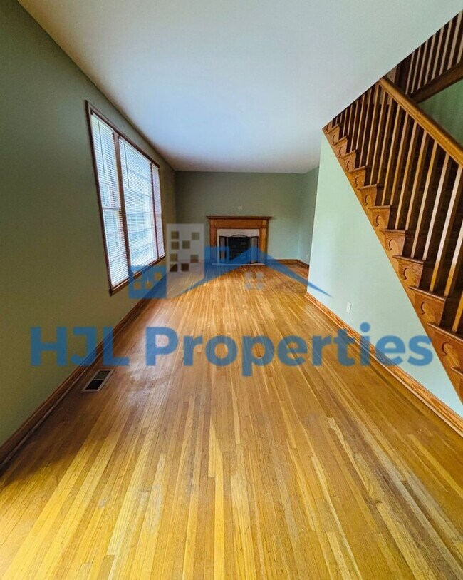Foto del edificio - Beautiful Large Home in Donelson!