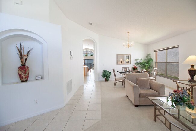 Foto del edificio - 1255 Seasons Blvd