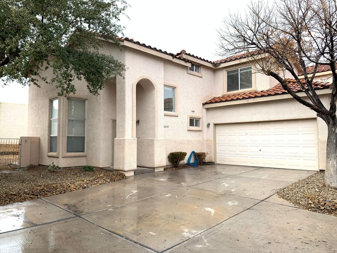 2431 Cliffwood Dr, Henderson, NV 89074 House Rental in Henderson, NV
