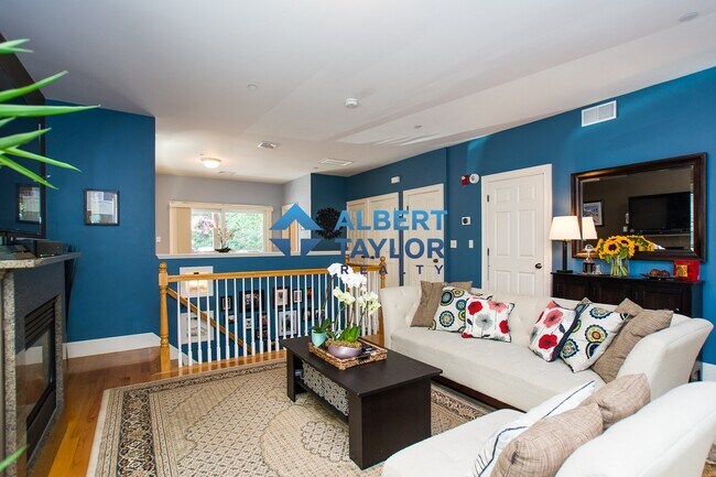 Foto del edificio - 111 Pleasant St