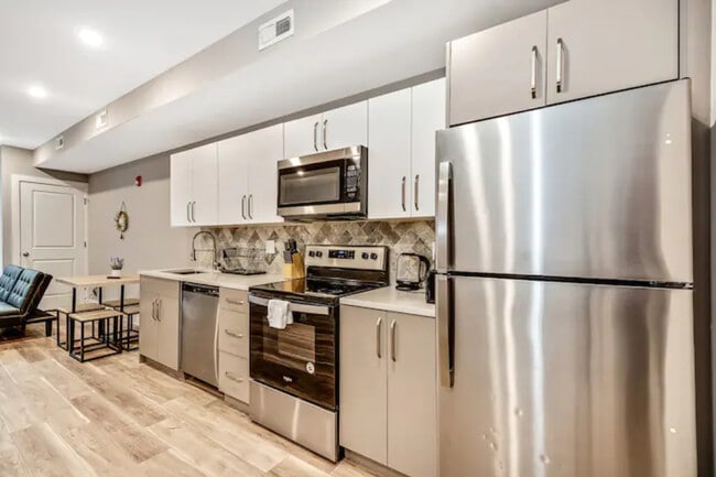 Building Photo - Berks Reserve - Suites @The Reserve