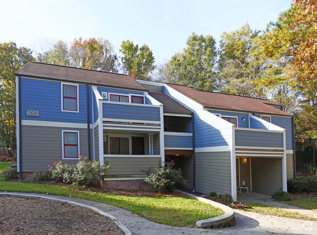 Building Photo - Meadow Oaks