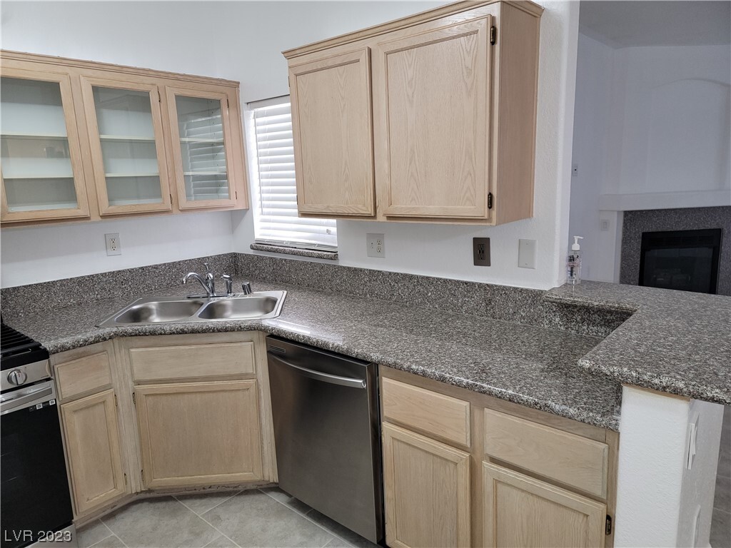 Primary Photo - 1405 S Nellis Blvd