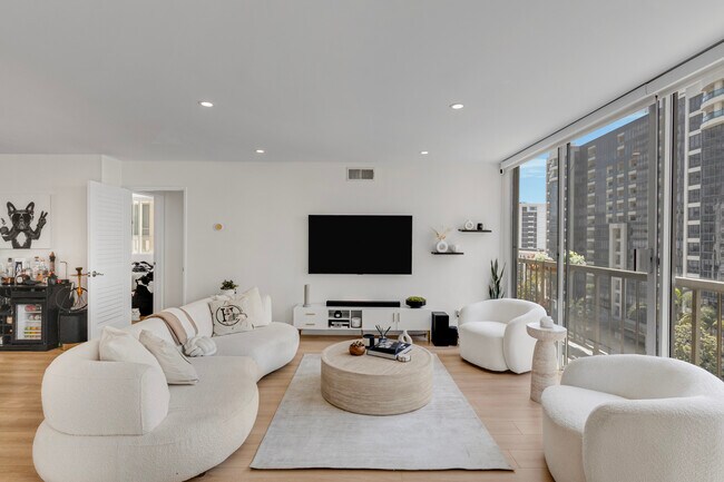 Foto del edificio - 10747 Wilshire Blvd