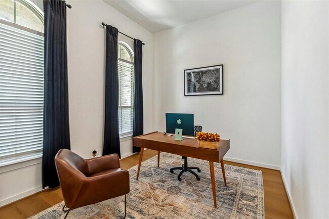 Foto del edificio - 104 Rainbow Vly Trl