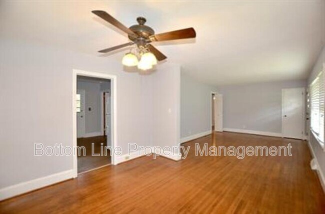 Foto del edificio - 4120 Leeds Dr