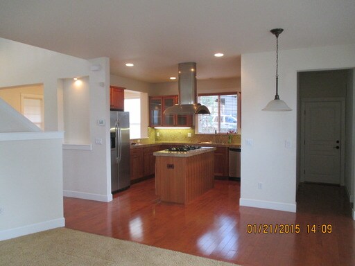Building Photo - 61525 Cultus Lake Ct