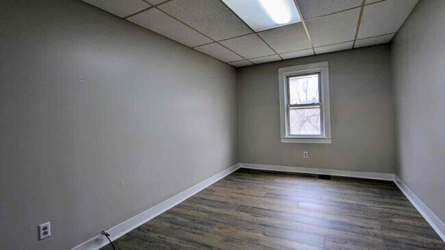 Building Photo - 2 N Frazier Ave