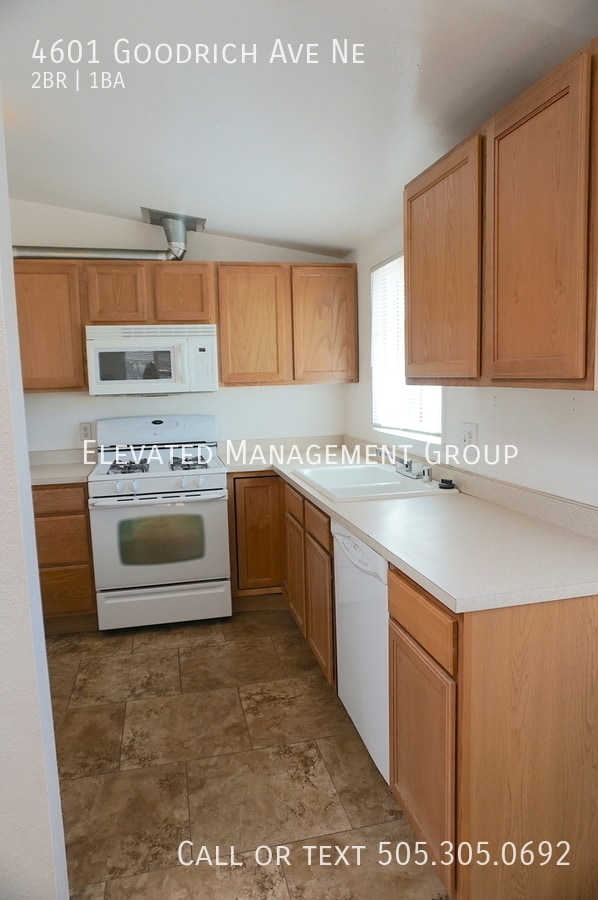 Foto del edificio - 4601 Goodrich Ave NE