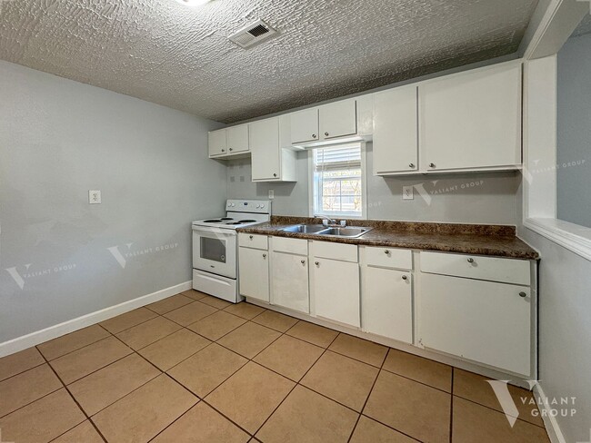 Foto del edificio - Cozy 2 Bedroom, 1 Bathroom Home in Weller ...