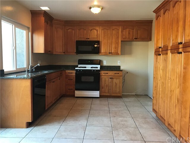 Building Photo - 43 Eastmont