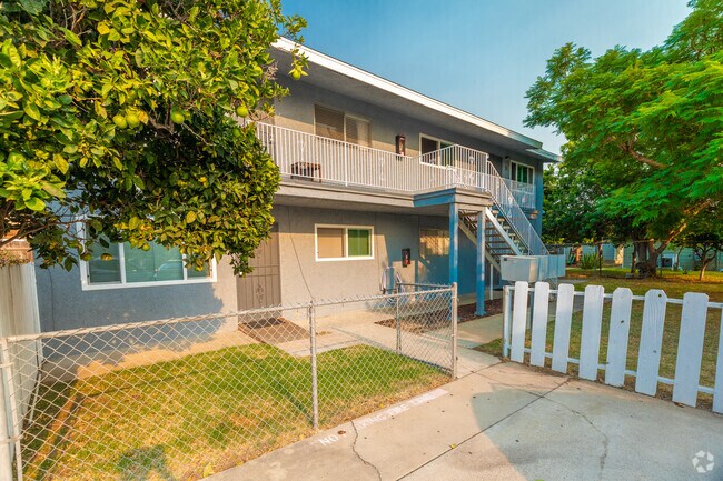 Entrada trasera - 370-372 G St