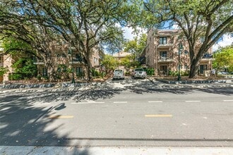 Building Photo - 2801 Rio Grande St